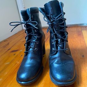Timberland leather heel boots